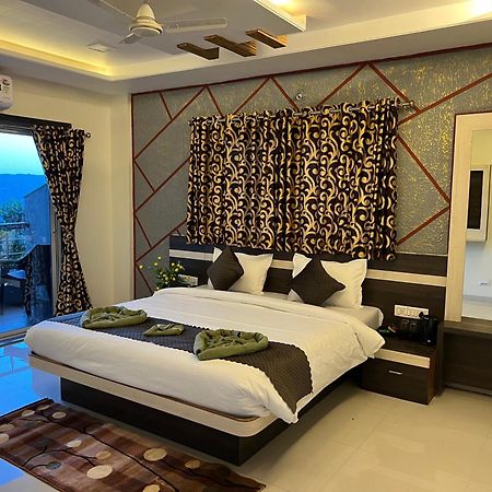 Hotel Shriyan Mahābaleshwar Εξωτερικό φωτογραφία